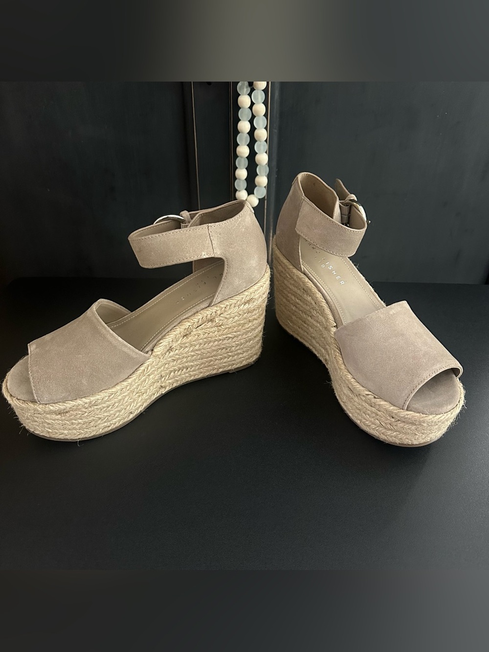 Marc Fisher Taupe Suede Espadrille Platform Wedges NWOT 8.5 never worn